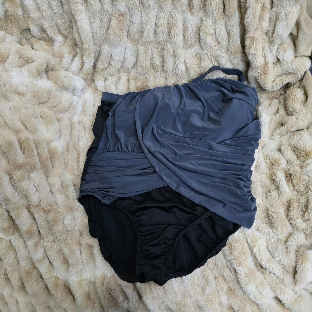 Black gray Magic Suit swimsuit sz US 18 suit for pool beach plus one shoulder